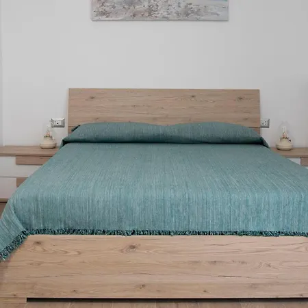 Adelphi 2 Апартаменты *